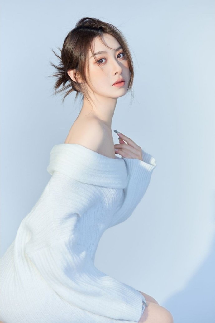 长月烬明 封面