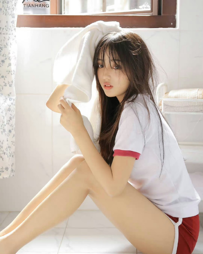 黄晓明和田曦薇旧事重提，娱乐圈的错过远比片酬珍贵！